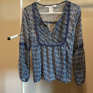 Floral print relaxed fit top/ blouse in size XS